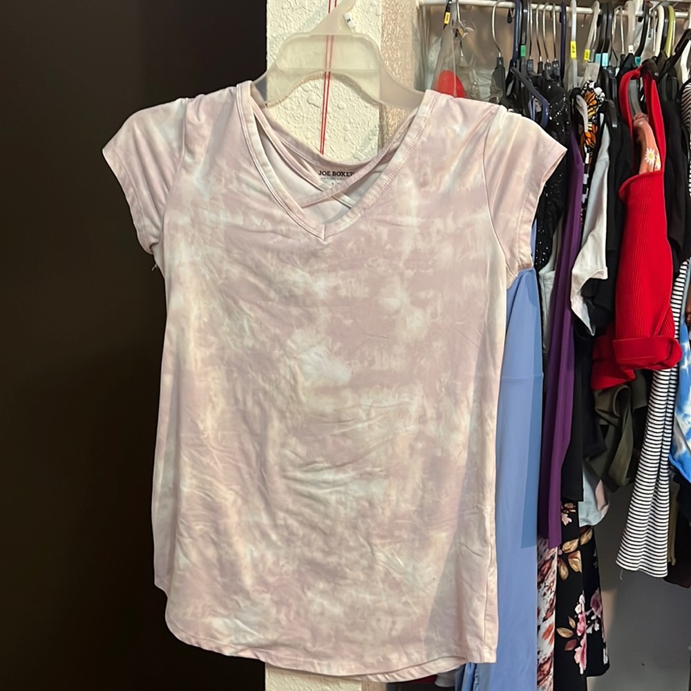 Cute pink type shirt with strings in front